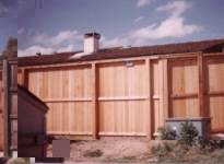 7' fence w/wood posts